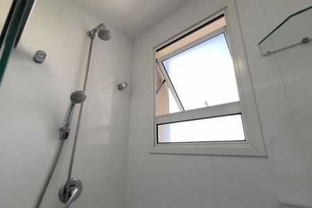 Apartamento à venda com 162m², 4 quartos e 3 vagasBanheiro da Suíte 1