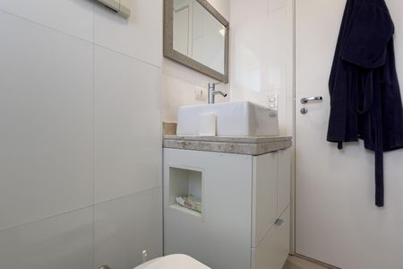 Apartamento à venda com 162m², 4 quartos e 3 vagasBanheiro da Suíte 2