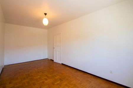 Casa para alugar com 100m², 3 quartos e 6 vagasQuarto 1