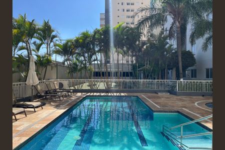 Apartamento à venda com 70m², 2 quartos e 1 vaga Apartamento à venda com 70m², 2 quartos e 1 vagaÁrea comum - Piscina