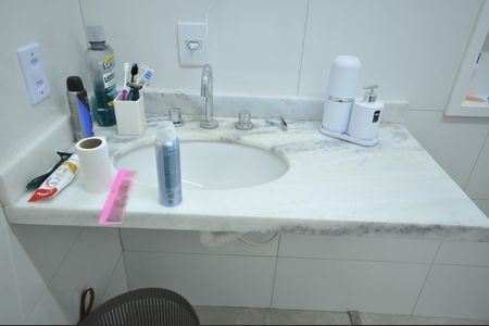 Casa à venda com 150m², 3 quartos e 2 vagasBanheiro da Suíte 1