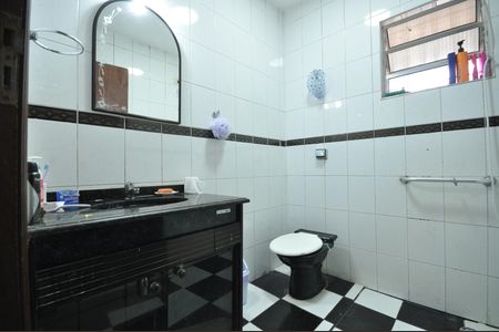 Casa à venda com 150m², 3 quartos e 2 vagasBanheiro da Suíte 2