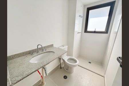 Studio para alugar com 43m², 2 quartos e sem vaga Studio para alugar com 43m², 2 quartos e sem vagaBanheiro