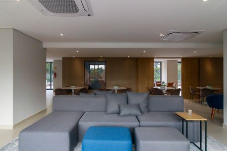 Studio para alugar com 28m², 1 quarto e sem vaga Studio para alugar com 28m², 1 quarto e sem vagaSalão de Festas