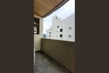 Varanda Sala de apartamento à venda com 1 quarto, 49m² em Cambuí, Campinas