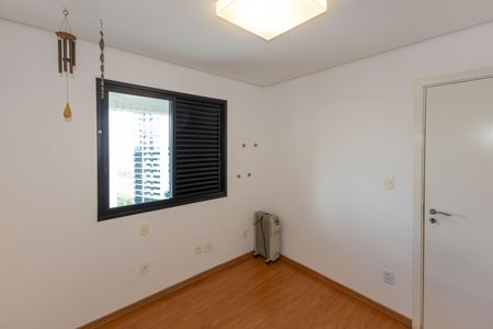 Apartamento para alugar com 134m², 4 quartos e 2 vagasQuarto 2