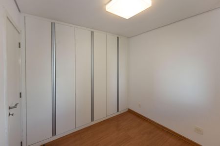 Apartamento para alugar com 134m², 4 quartos e 2 vagasQuarto 2