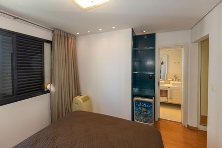 Apartamento para alugar com 134m², 4 quartos e 2 vagas Apartamento para alugar com 134m², 4 quartos e 2 vagasSuíte 1