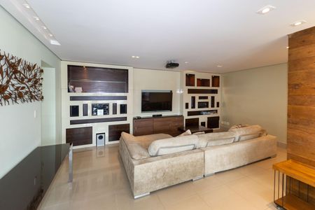Apartamento para alugar com 134m², 4 quartos e 2 vagas Apartamento para alugar com 134m², 4 quartos e 2 vagasSala de TV