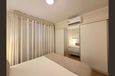 Apartamento à venda com 45m², 1 quarto e 1 vagaQuarto 