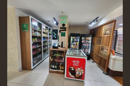 Apartamento à venda com 77m², 2 quartos e 1 vagaÁrea externa