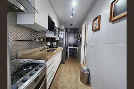Apartamento à venda com 77m², 2 quartos e 1 vagaCozinha
