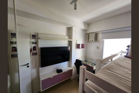 Apartamento à venda com 77m², 2 quartos e 1 vagaQuarto