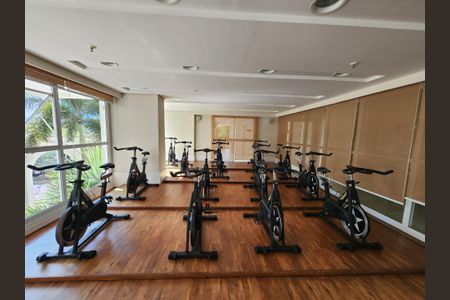 Apartamento à venda com 77m², 2 quartos e 1 vagaÁrea externa