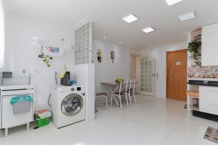 Apartamento à venda com 92m², 3 quartos e 1 vagaCozinha e área de serviço