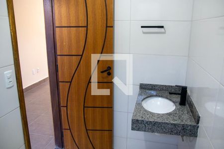 Banheiro de kitnet/studio para alugar com 1 quarto, 45m² em Setor Vila João Vaz, Goiânia