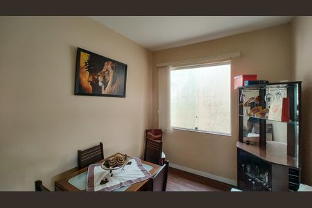 Casa para alugar com 3 quartos, 210m² em Minascaixa, Belo Horizonte