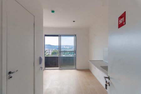 Studio para alugar com 20m², 1 quarto e sem vaga Studio para alugar com 20m², 1 quarto e sem vagaQuarto/Cozinha