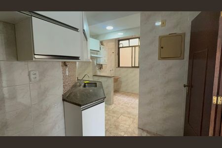 Apartamento à venda com 93m², 3 quartos e 2 vagas Apartamento à venda com 93m², 3 quartos e 2 vagasCozinha