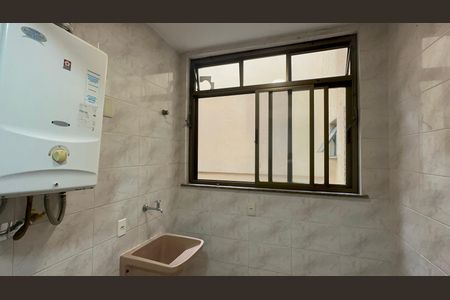 Apartamento à venda com 93m², 3 quartos e 2 vagas Apartamento à venda com 93m², 3 quartos e 2 vagasÁrea de Serviço