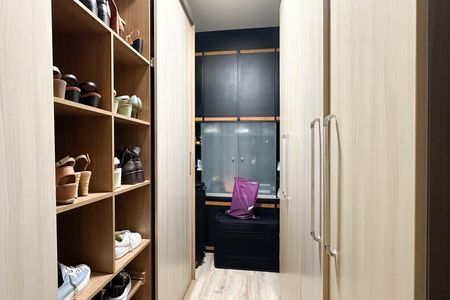 Apartamento à venda com 92m², 2 quartos e 1 vagaCloset