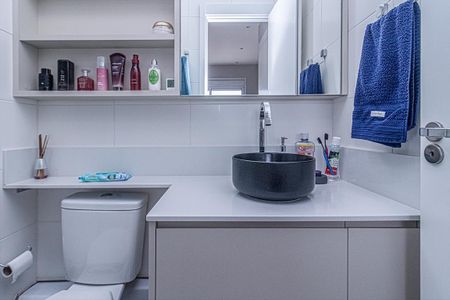 Apartamento à venda com 66m², 2 quartos e 2 vagasbanheiro na suíte_2