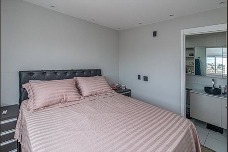 Apartamento à venda com 66m², 2 quartos e 2 vagassuíte_3