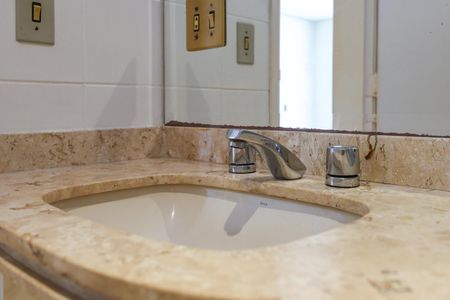 Apartamento à venda com 160m², 3 quartos e 3 vagasBanheiro da Suíte