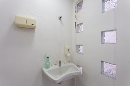 Casa para alugar com 270m², 6 quartos e 2 vagas Casa para alugar com 270m², 6 quartos e 2 vagasLavabo