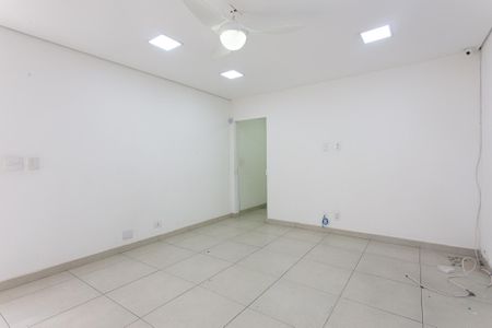 Sala de casa para alugar com 6 quartos, 270m² em Vila Azevedo, São Paulo