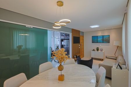 Apartamento à venda com 3 quartos, 82m² em Gutierrez, Belo Horizonte