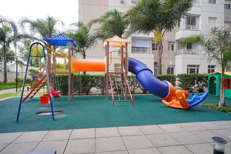 Apartamento à venda com 51m², 2 quartos e 1 vaga Apartamento à venda com 51m², 2 quartos e 1 vagaÁrea comum - Playground