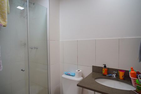 Apartamento à venda com 51m², 2 quartos e 1 vaga Apartamento à venda com 51m², 2 quartos e 1 vagaBanheiro