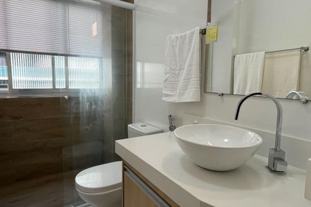Apartamento para alugar com 49m², 2 quartos e sem vagaBanheiro