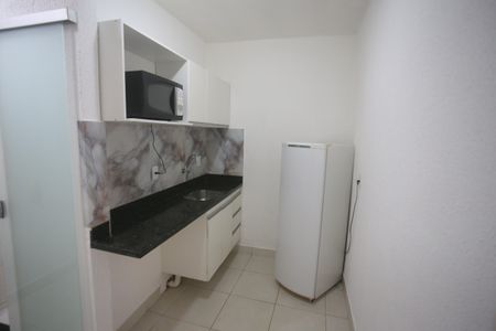 Kitnet/Studio para alugar com 1 quarto, 30m² em João Pinheiro, Belo Horizonte