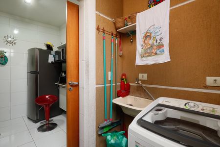 Casa de condomínio à venda com 75m², 2 quartos e 1 vagaÁrea de Serviço