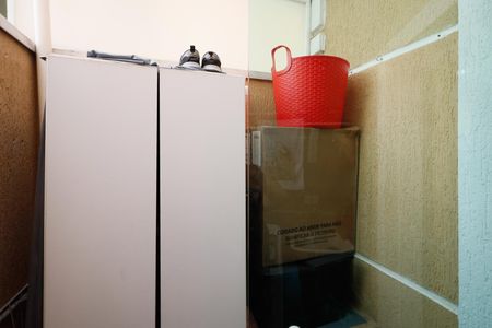 Casa de condomínio à venda com 75m², 2 quartos e 1 vagaÁrea de Serviço