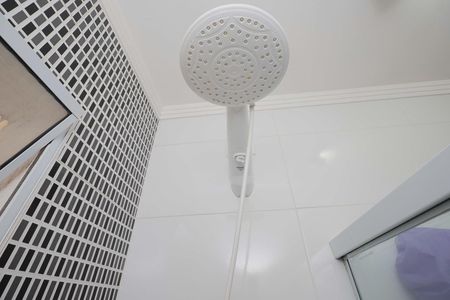 Casa de condomínio à venda com 75m², 2 quartos e 1 vagaBanheiro da Suíte 1 
