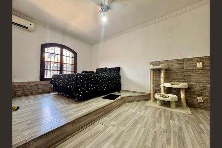 Foto 18 de casa à venda com 3 quartos, 250m² em Santa Teresinha, São Paulo