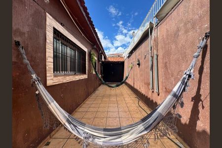 Casa à venda com 250m², 3 quartos e 4 vagasFoto 08