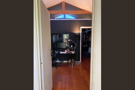 Casa para alugar com 240m², 4 quartos e 2 vagasQuarto