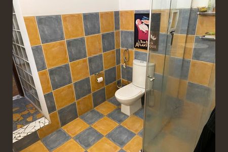 Casa para alugar com 240m², 4 quartos e 2 vagasBanheiro 