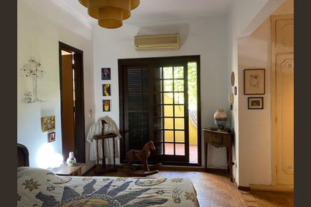 Casa para alugar com 240m², 4 quartos e 2 vagasQuarto