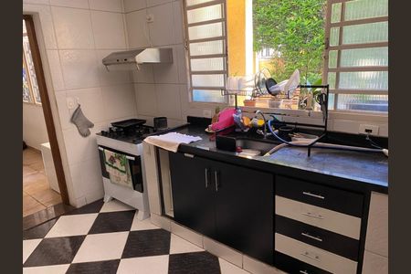 Casa para alugar com 240m², 4 quartos e 2 vagasCozinha