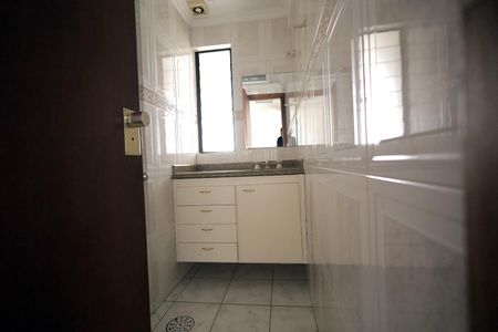 Apartamento para alugar com 170m², 4 quartos e 2 vagasBanheiro 1