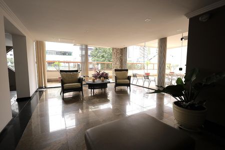 Apartamento para alugar com 170m², 4 quartos e 2 vagasHall social