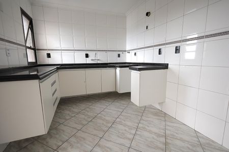 Apartamento para alugar com 170m², 4 quartos e 2 vagasCozinha