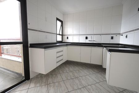 Apartamento para alugar com 170m², 4 quartos e 2 vagasCozinha