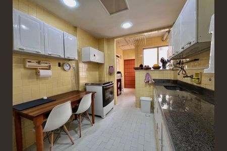 Apartamento à venda com 149m², 3 quartos e 1 vagaCOZINHA