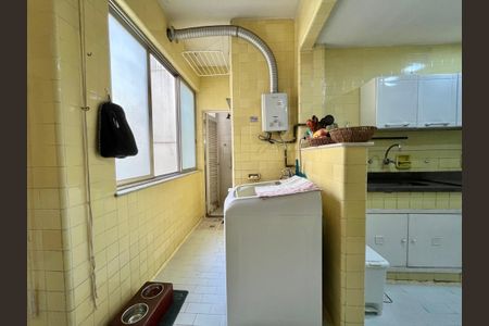 Apartamento à venda com 149m², 3 quartos e 1 vagaÁrea de Serviço